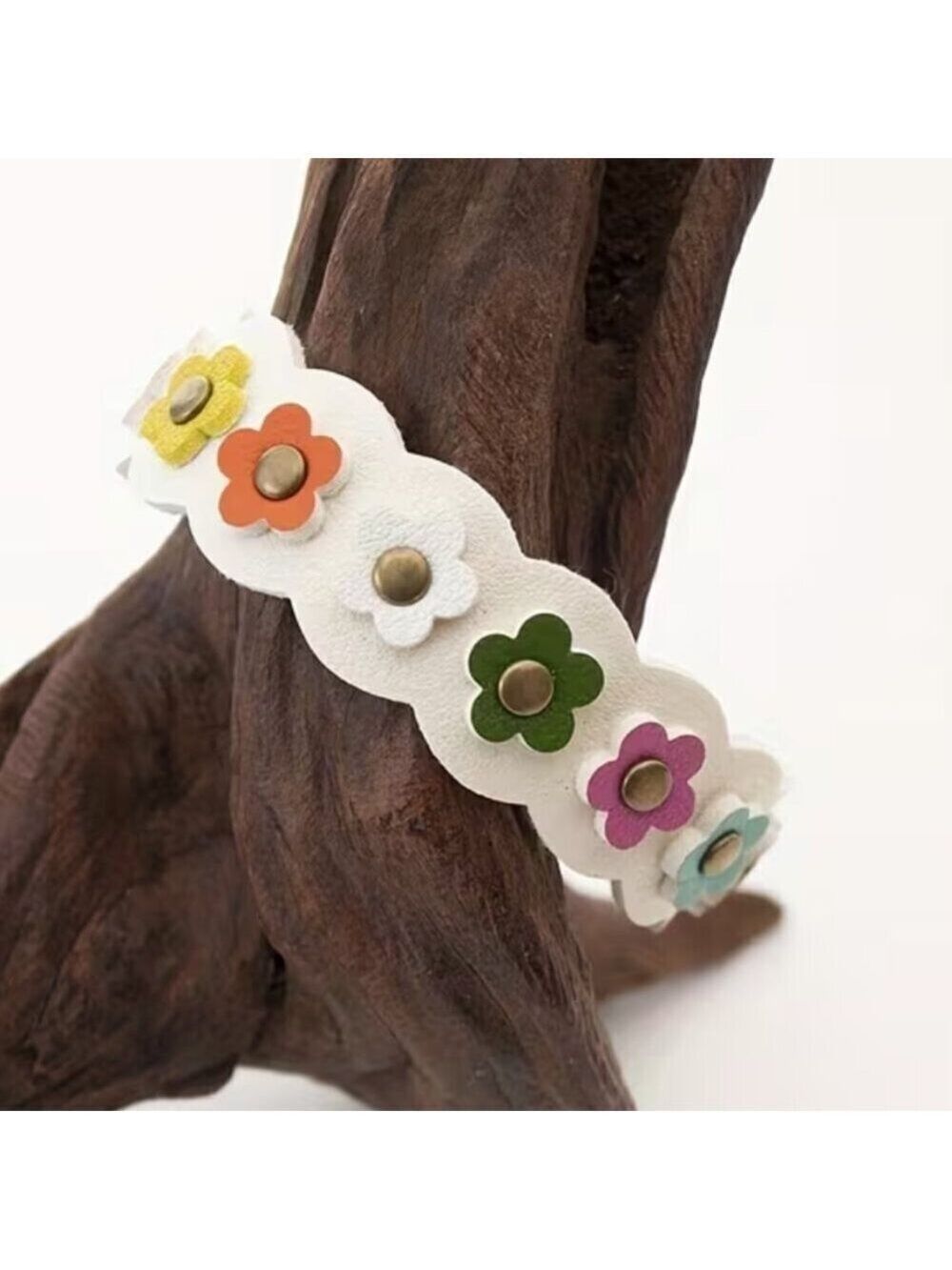 Boho Faux Leather Flower Power Bracelet 1553 (off-white)